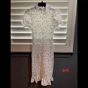 Floral hugging dress!